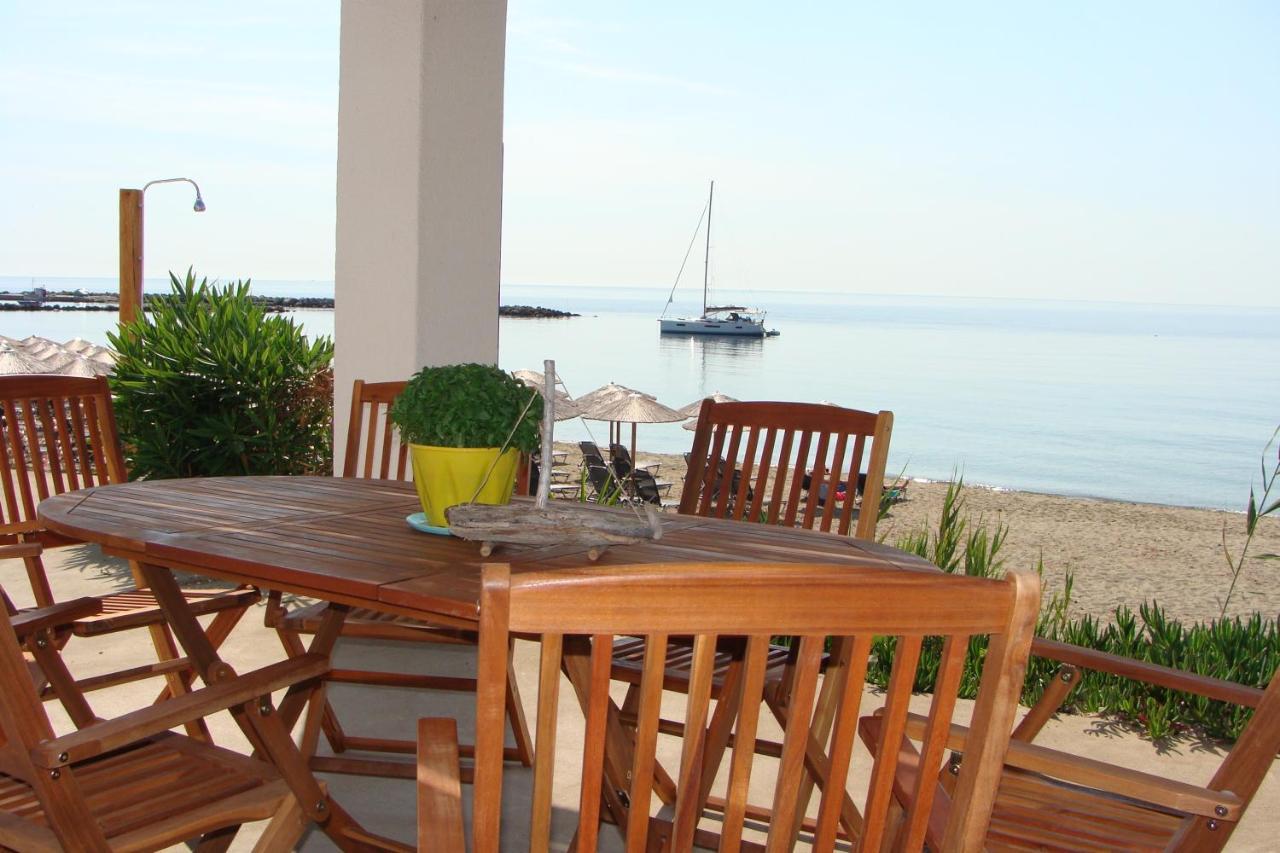 Apartamento Παραθιν Αλοσ 2 Skyros Exterior foto